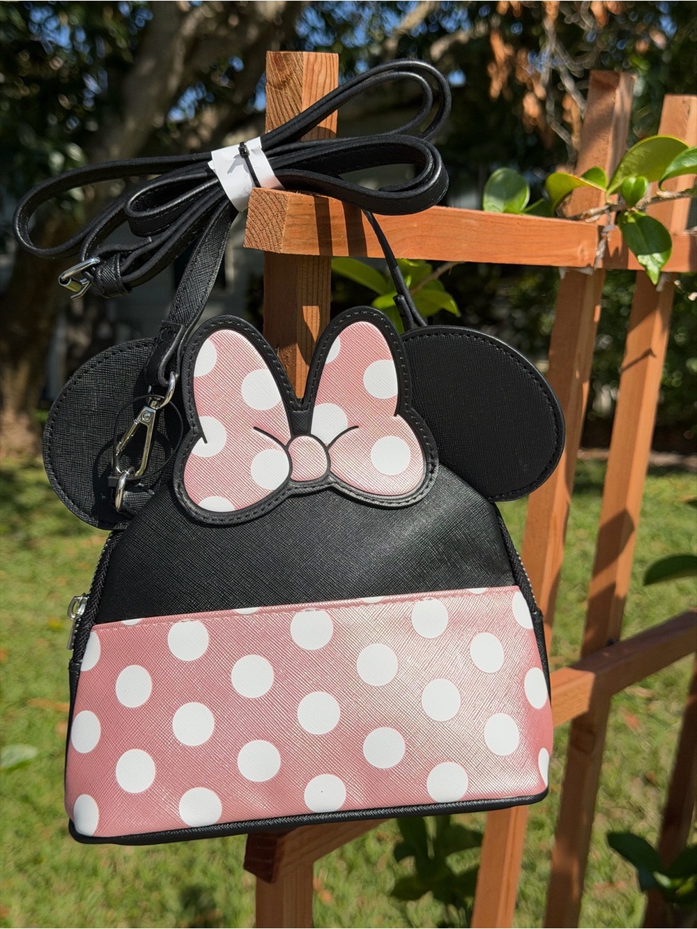 DISNEY Crossbody White Polka Dot Bow With bag Charm 2 pc Set - Picture 3 of 16